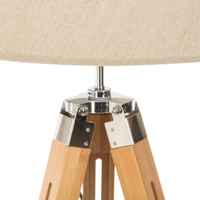 Staande lamp met driepootstatief creme