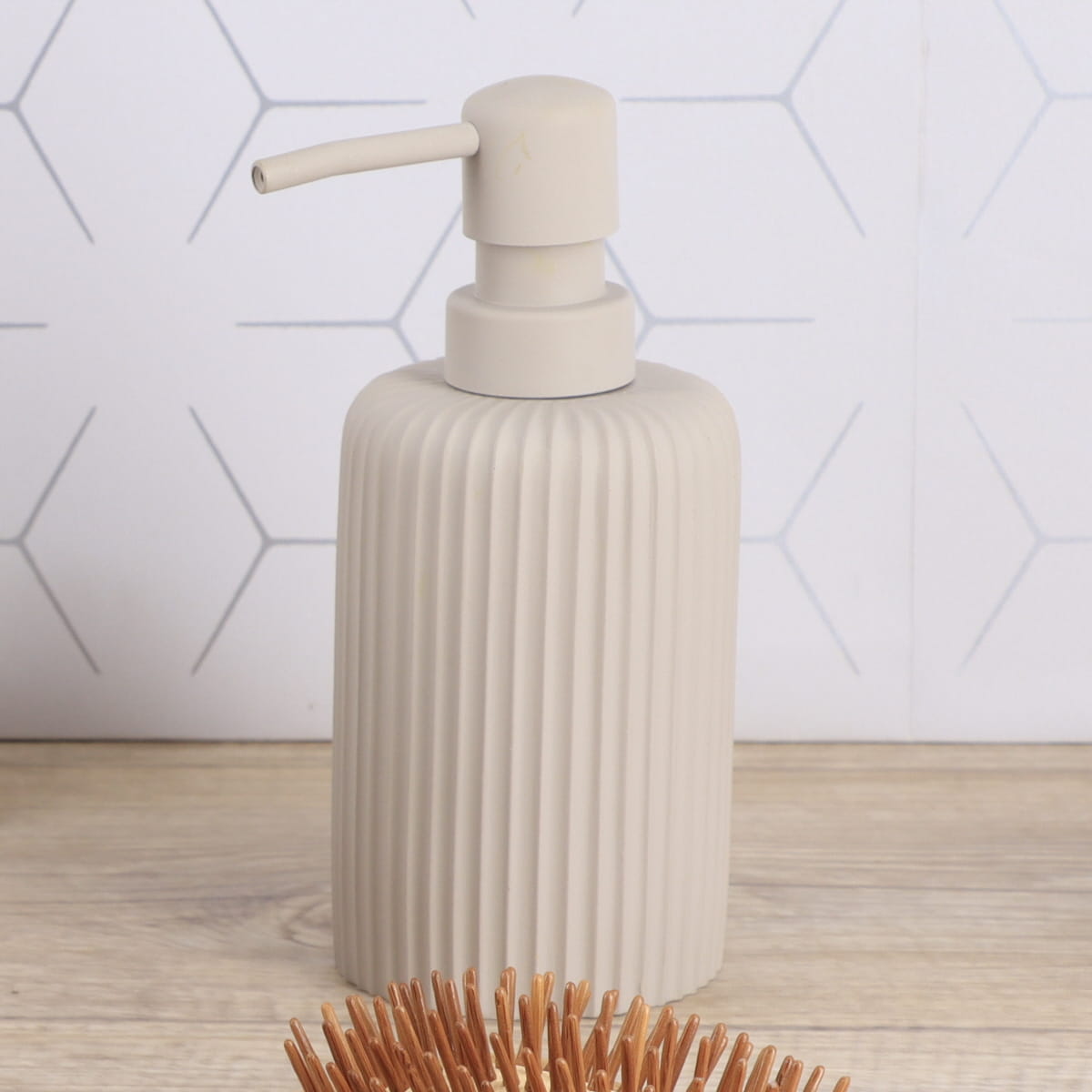 Zeepdispenser polyresin taupe 230ml